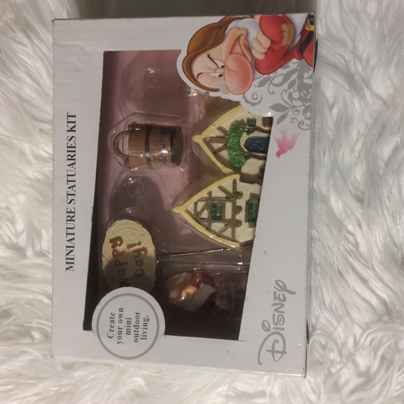 Disney Accents Disney Grumpy Miniature Statuaries Kit Poshmark